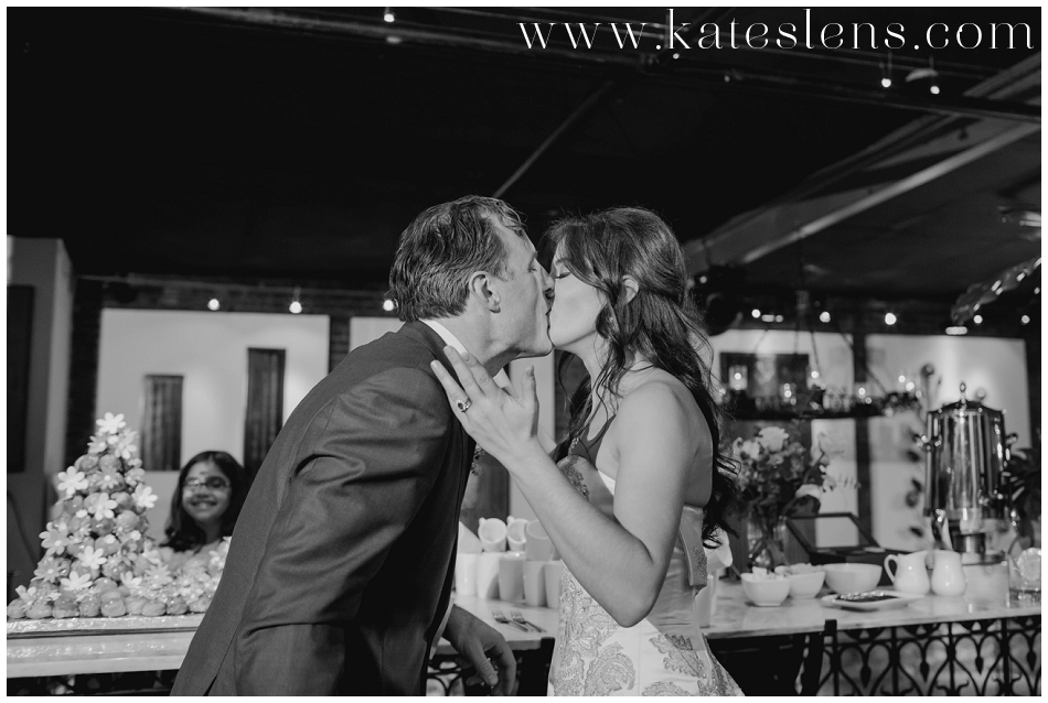 Artesano_Iron_Works_Philadelphia_Wedding_Manayunk_Kates_Lens_Photography_1040