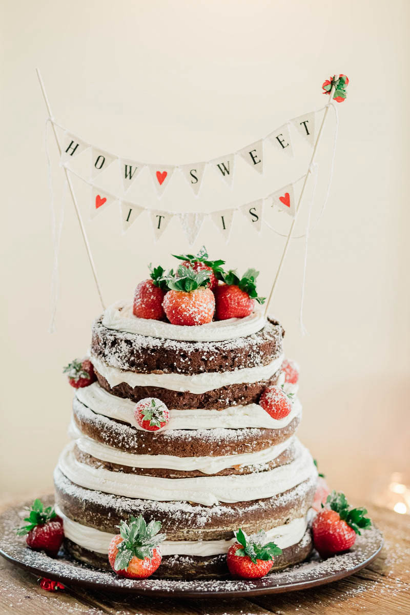 Gourmet cake with strawberries at reception, Indigo Run Clubhouse, Hilton Head wedding, South Carolina Kate Timbers Photography. http://katetimbers.com #katetimbersphotography // Charleston Photography // Inspiration