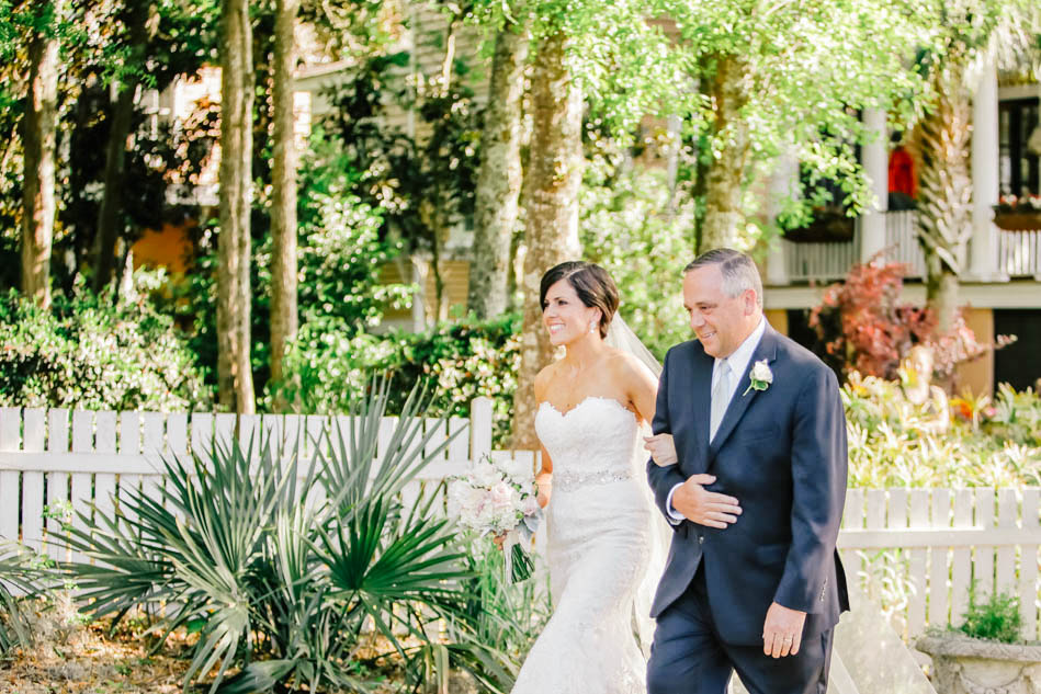 Father walks bride down the aisle, I'ON Creek Club, Mt Pleasant, South Carolina Kate Timbers Photography. http://katetimbers.com #katetimbersphotography // Charleston Photography // Inspiration