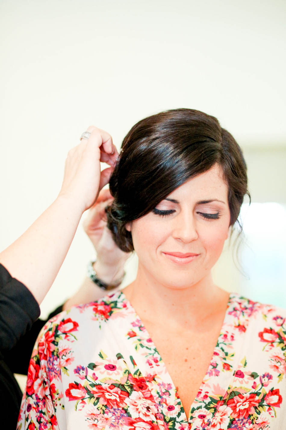 Bride gets hair styled, I'ON Creek Club, Mt Pleasant, South Carolina Kate Timbers Photography. http://katetimbers.com #katetimbersphotography // Charleston Photography // Inspiration
