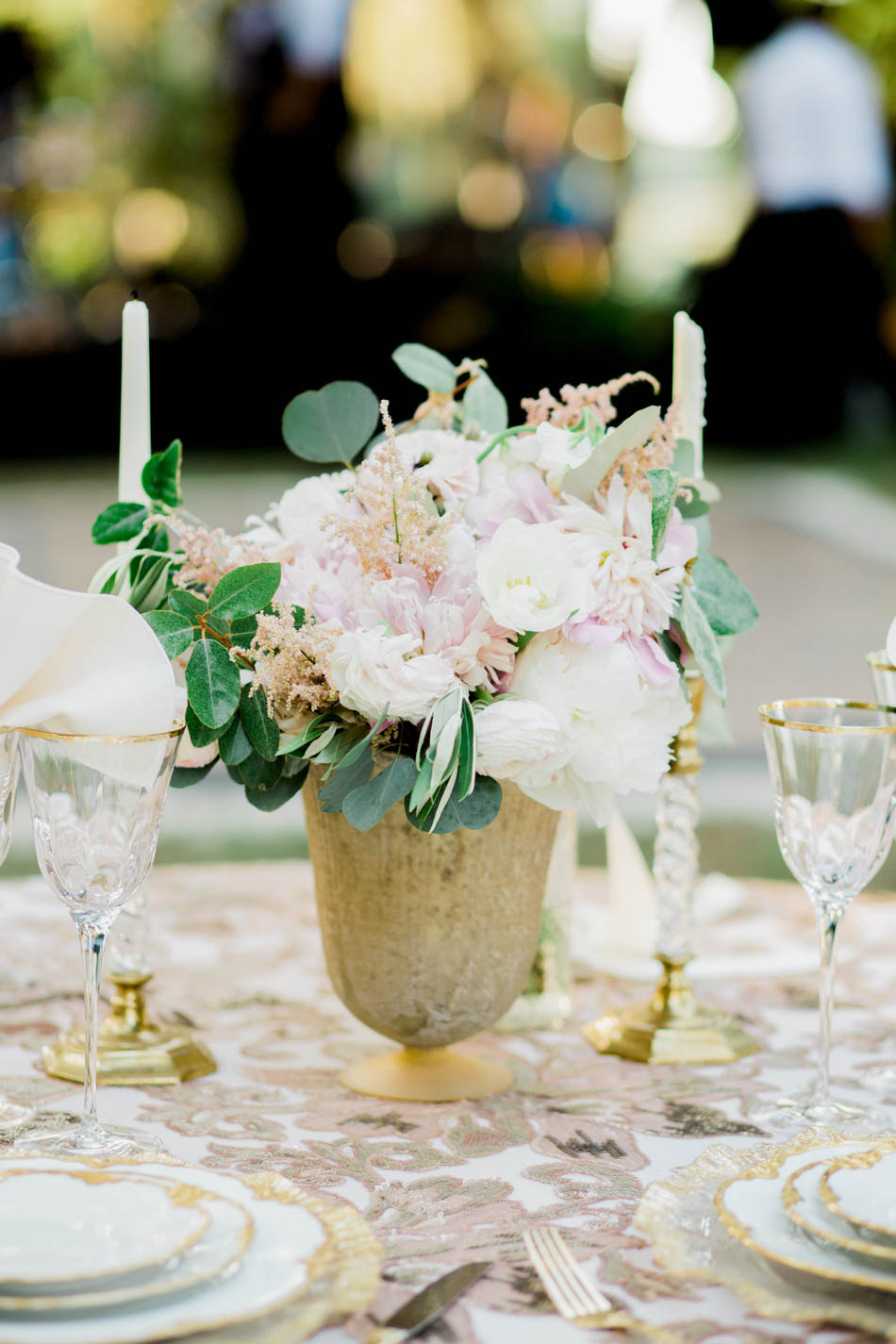 Beautiful flowers of pink, white and green are the centerpieces, Wadmalaw Island, South Carolina Kate Timbers Photography. http://katetimbers.com #katetimbersphotography // Charleston Photography // Inspiration