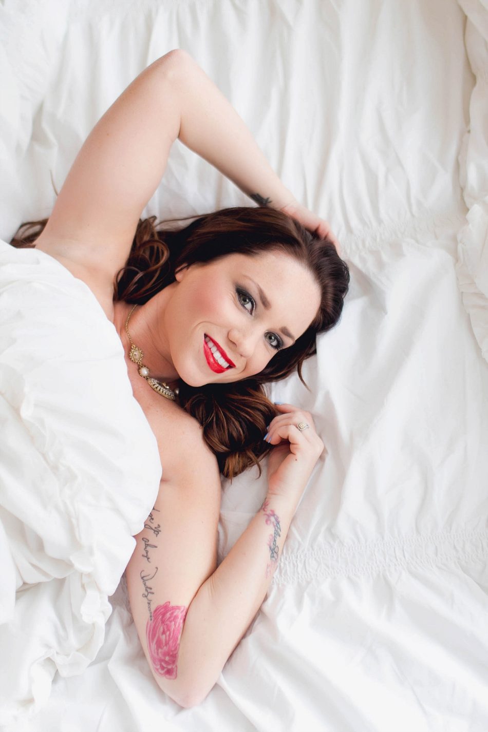 Ms L reenacts famous Marilyn Monroe pose in bed, Boudoir Photography, Charleston, SC Kate Timbers Photography. http://katetimbers.com #katetimbersphotography // Charleston Photography // Inspiration