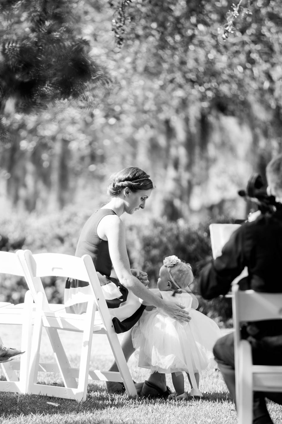 Guests arrive at ceremony, I'on Creek Club, Mt Pleasant, South Carolina. Kate Timbers Photography. http://katetimbers.com